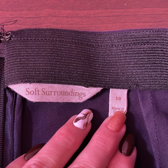 Soft Surroundings pants - Picture 3 of 4
